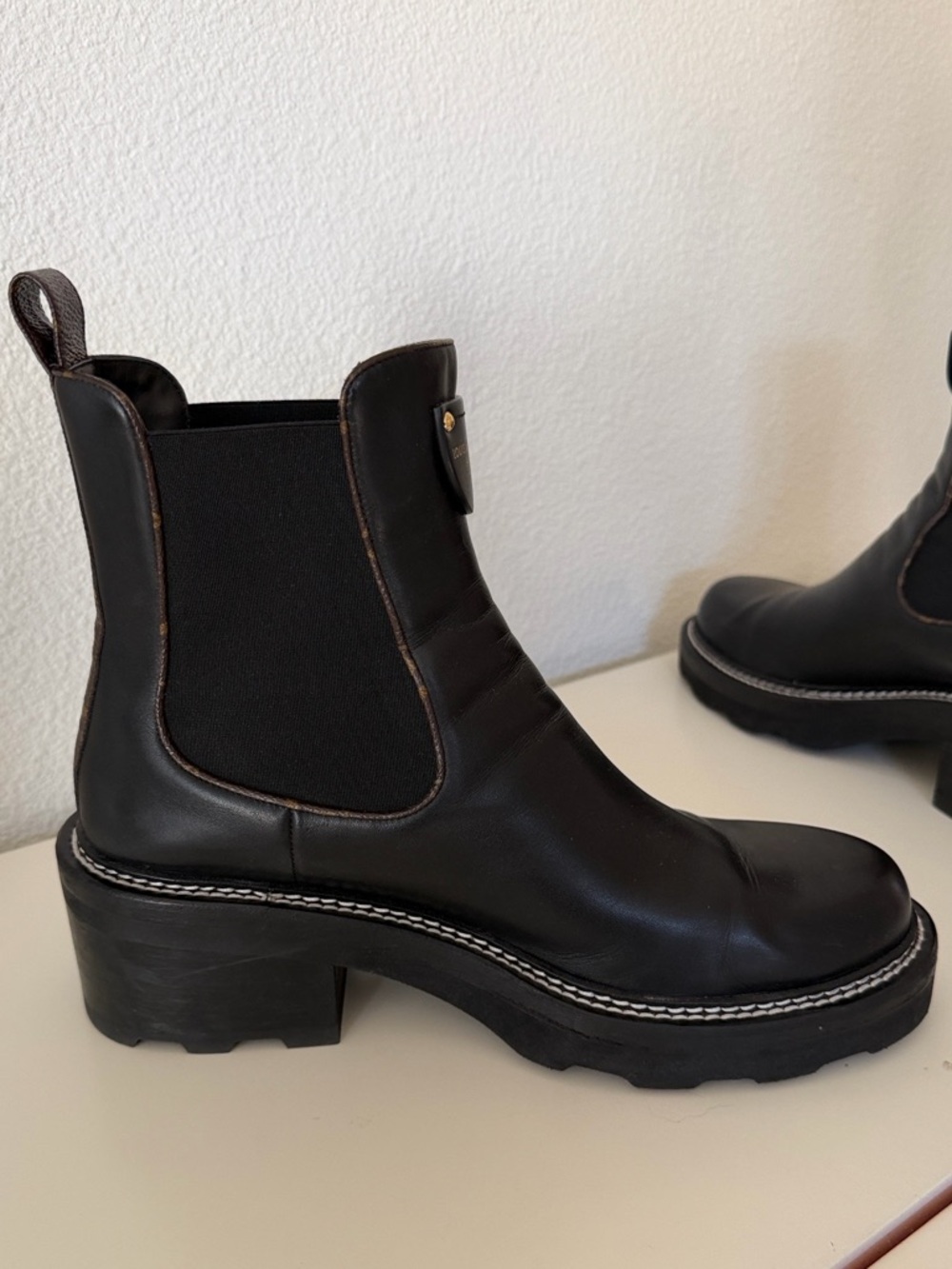 Louis Vuitton Black Beaubourg Chelsea Boots Size 41 - Picture 5 of 16